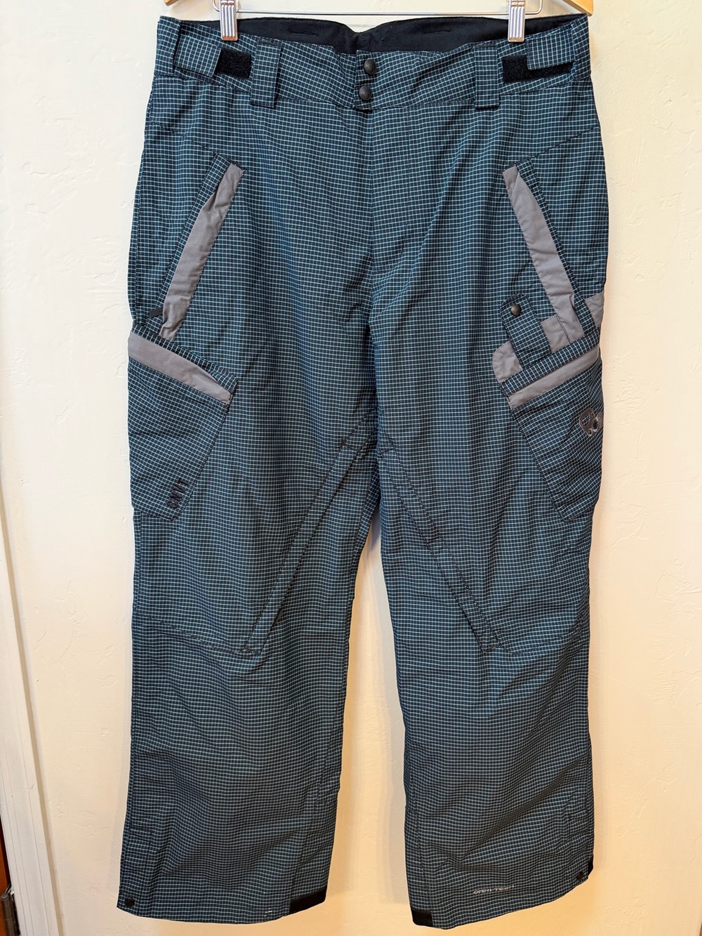 Columbia Convert Boarding Skiing Pants Mens Sz M Black Green Grid Omni Tech READ